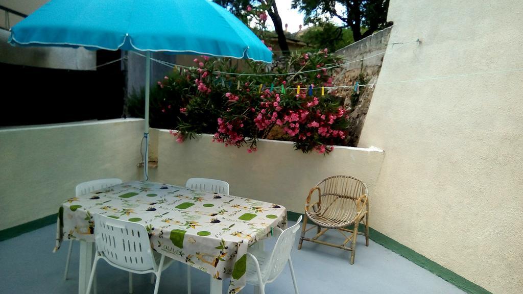 Apartments Tatjana Martinscica  Ngoại thất bức ảnh