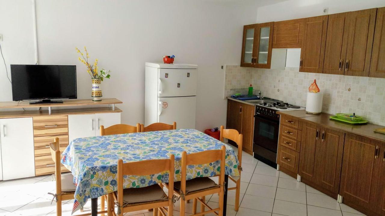 Apartments Tatjana Martinscica  Ngoại thất bức ảnh